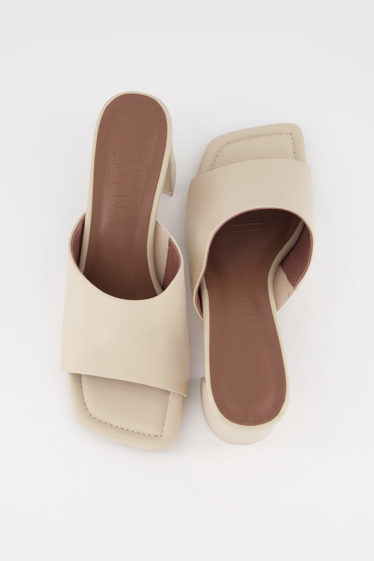 Bronwyn Lola Heel