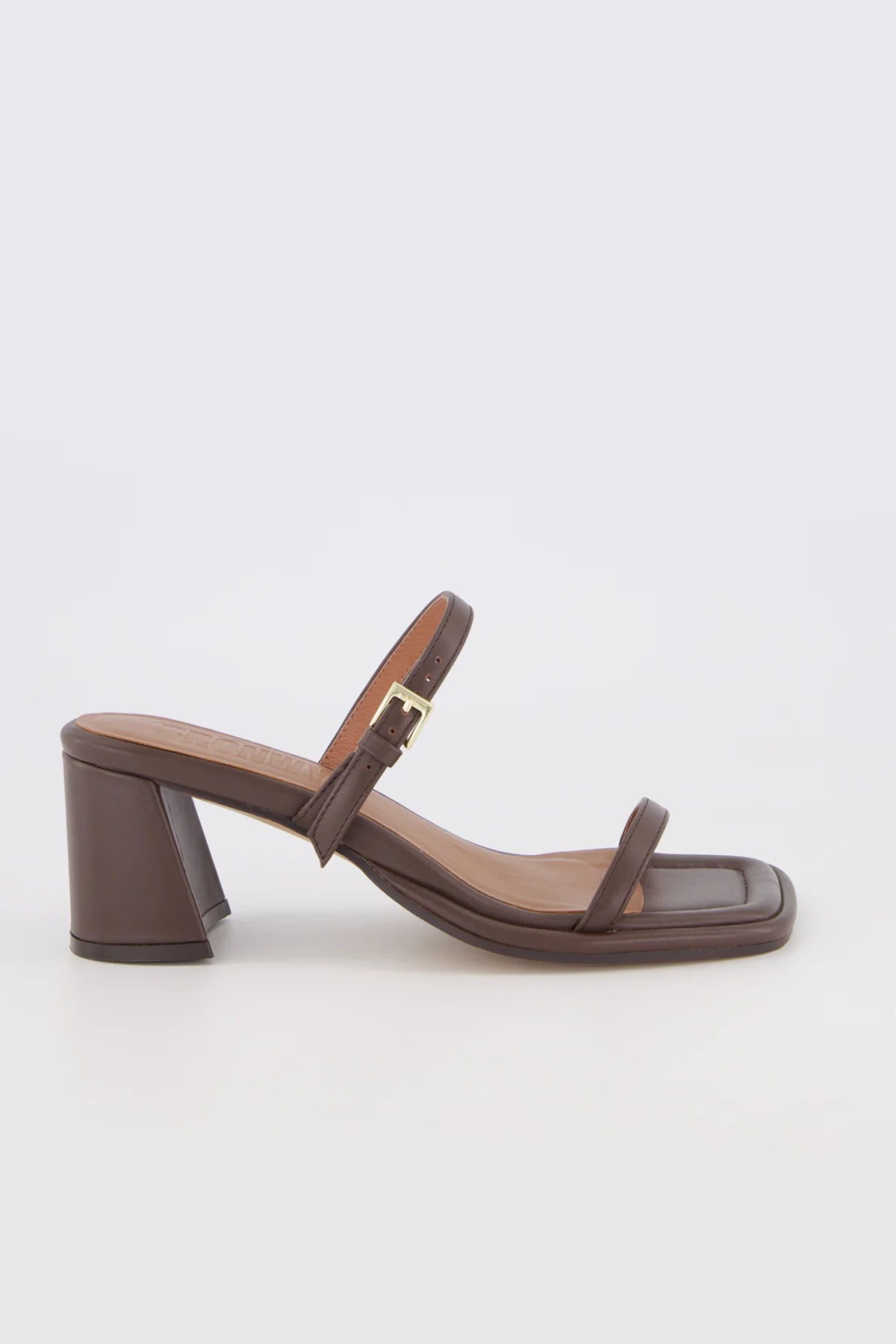 Bronwyn Lucia Heel