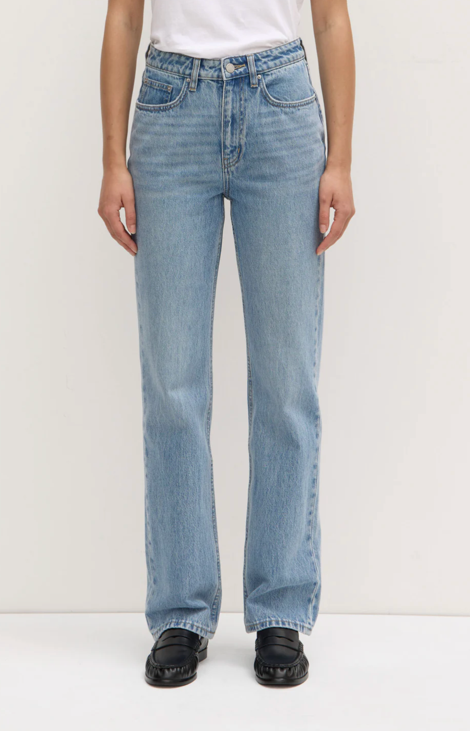 Assembly Label Womens Classic Straight Leg Jean