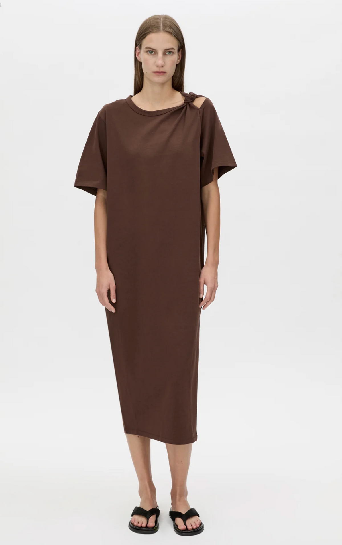 camilla and marc brown dress & Juno Knot Tee colour:coti-dress-lilac-rose-khaki-w-lace This draped maxi dress Iggy Azalea in a Color:BLU LEAF