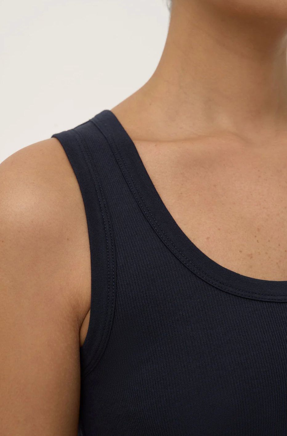 Assembly Label Robyn Scoop Rib Tank