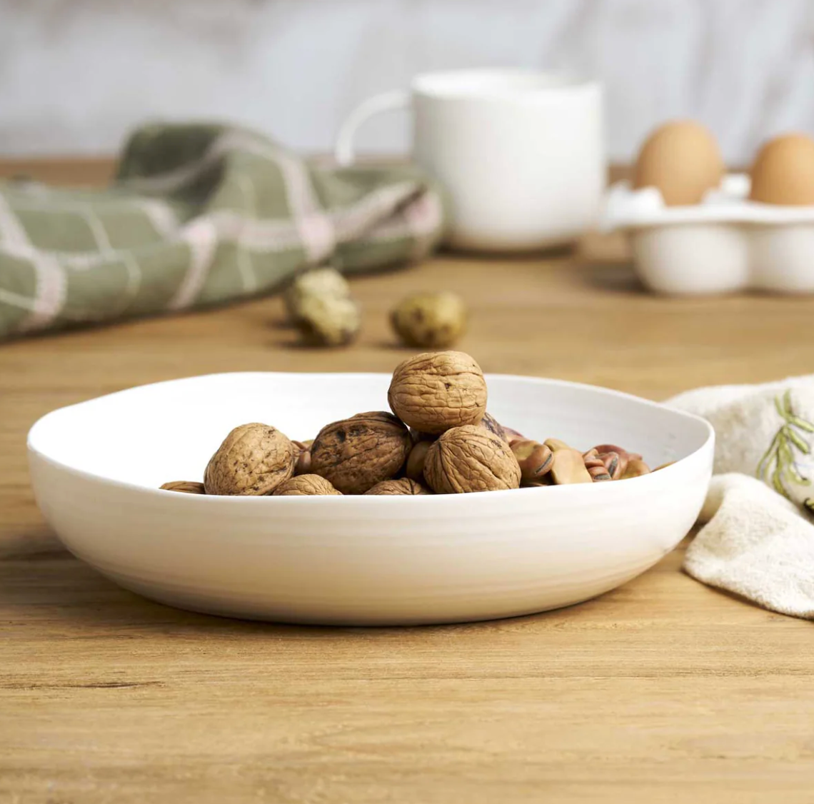 Shallow Serving Bowl 24cm