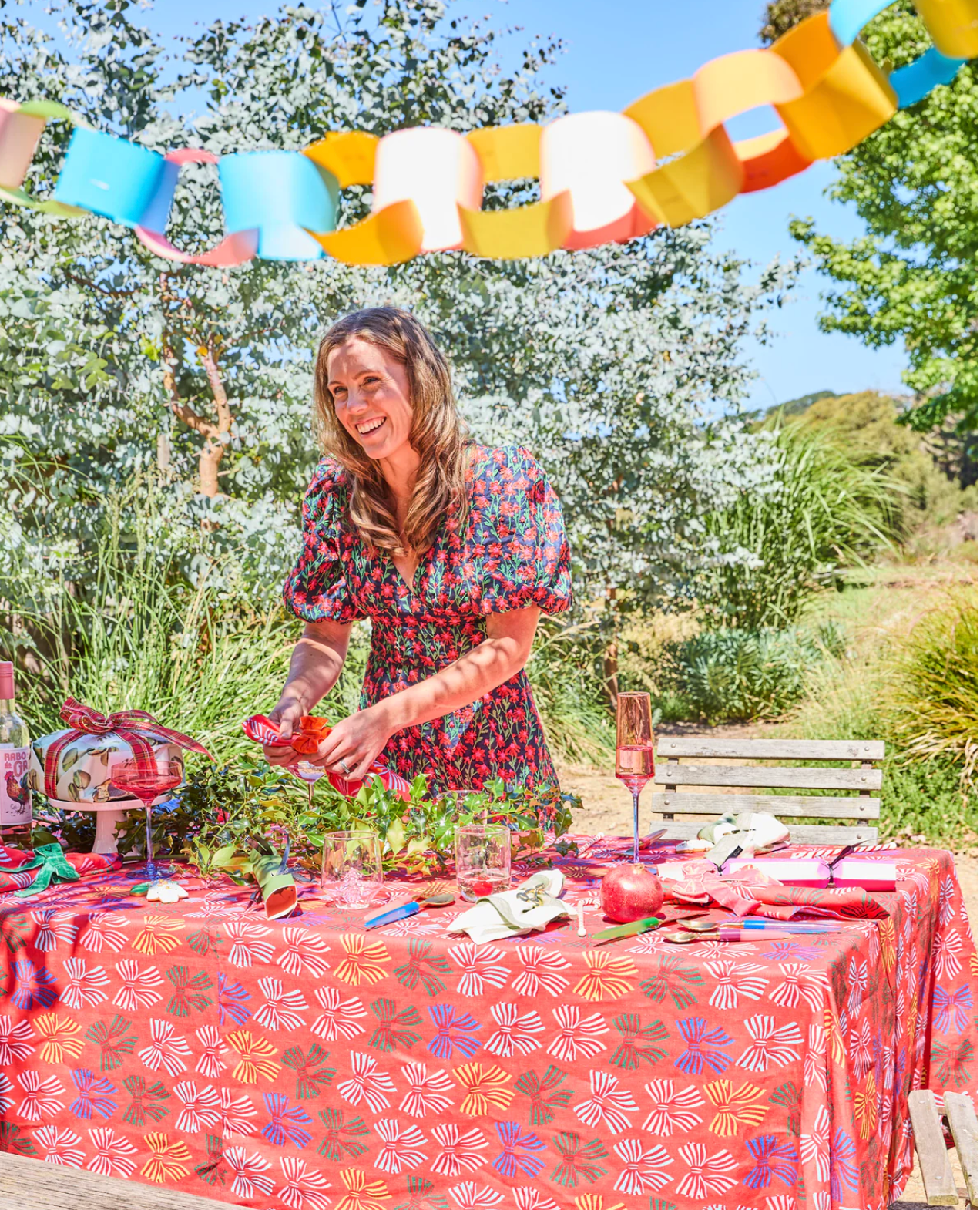 Kip & co Festive Bow Tablecloth Large