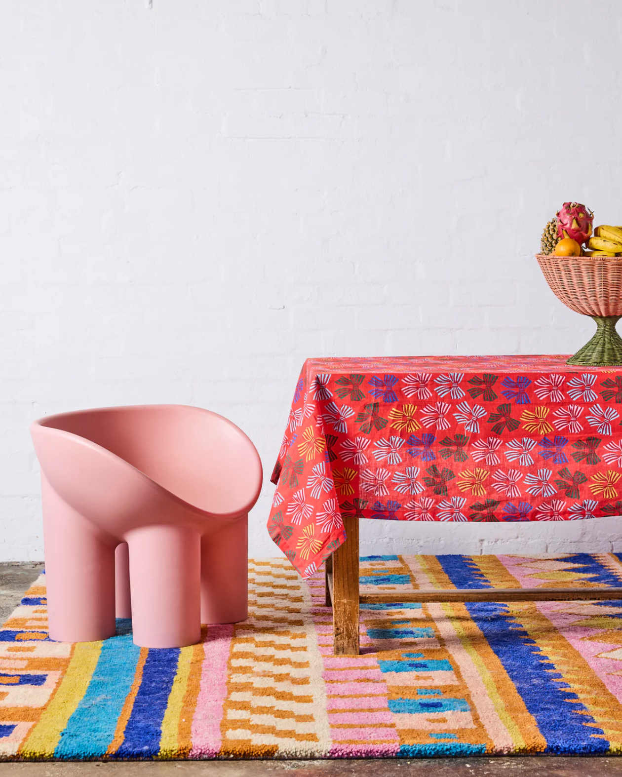 Kip & co Festive Bow Tablecloth Large