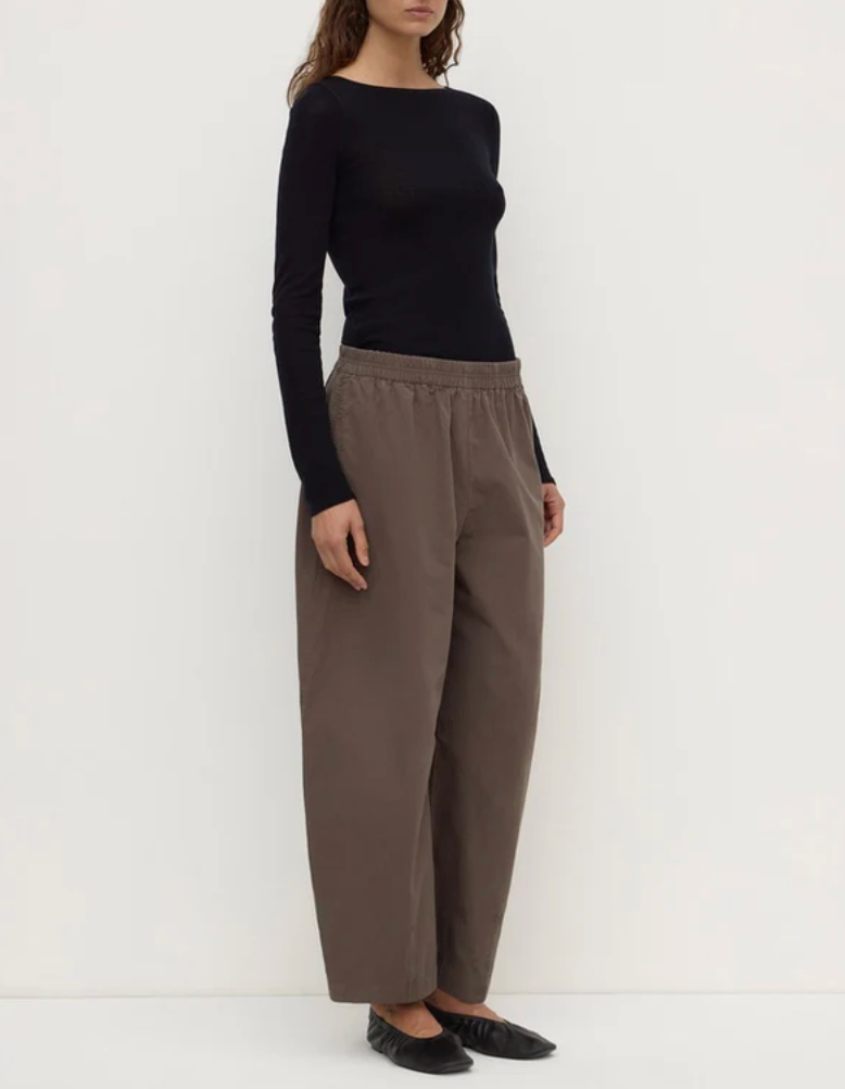 Assembly Label Lola Barrel Pant