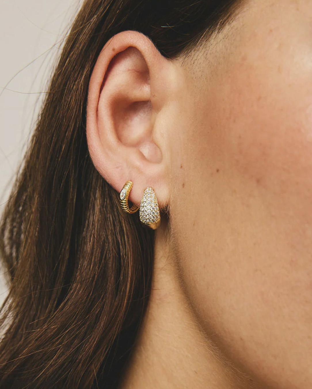 Jolie & Deen Linda Hoops