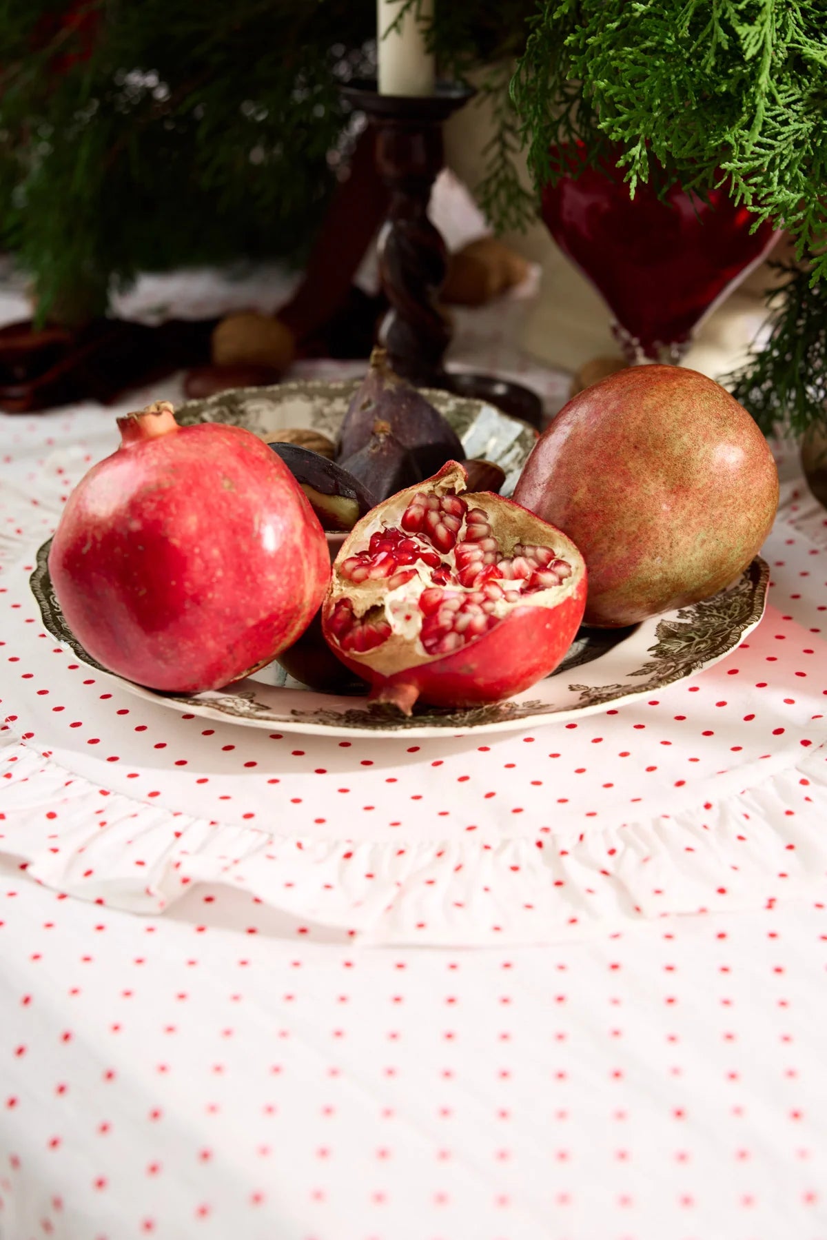 Binny Christmas Crack Tablecloth