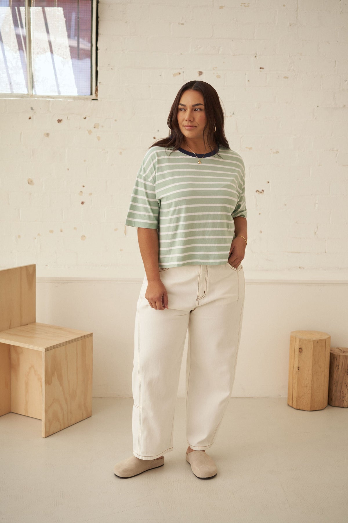 Ceres Life Demi Barrel Jean in Ecru – view 6