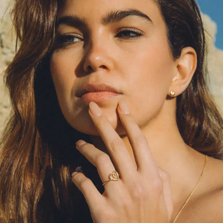 Agapee Cora Stud Earrings