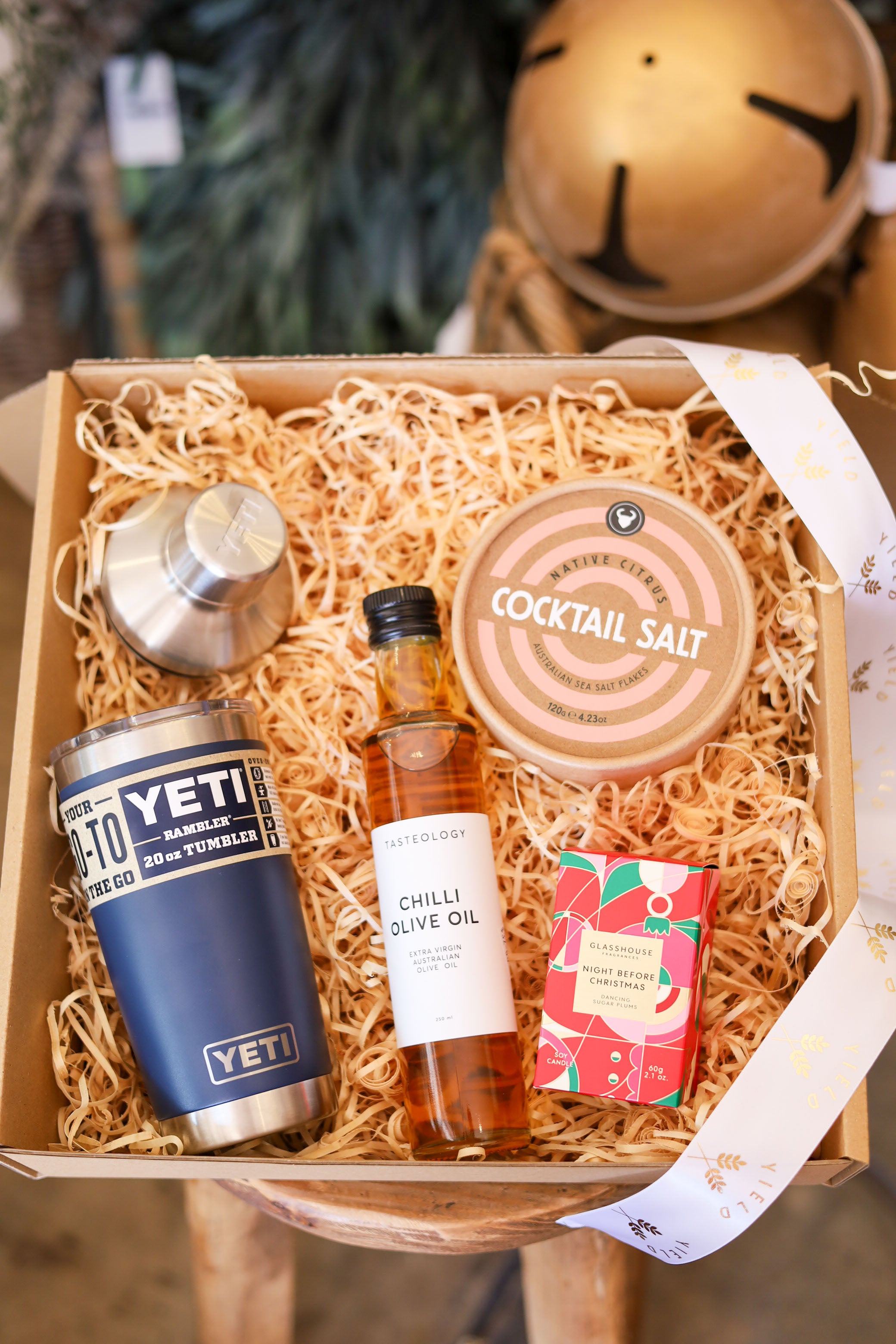 HAMPER Holiday Spirits