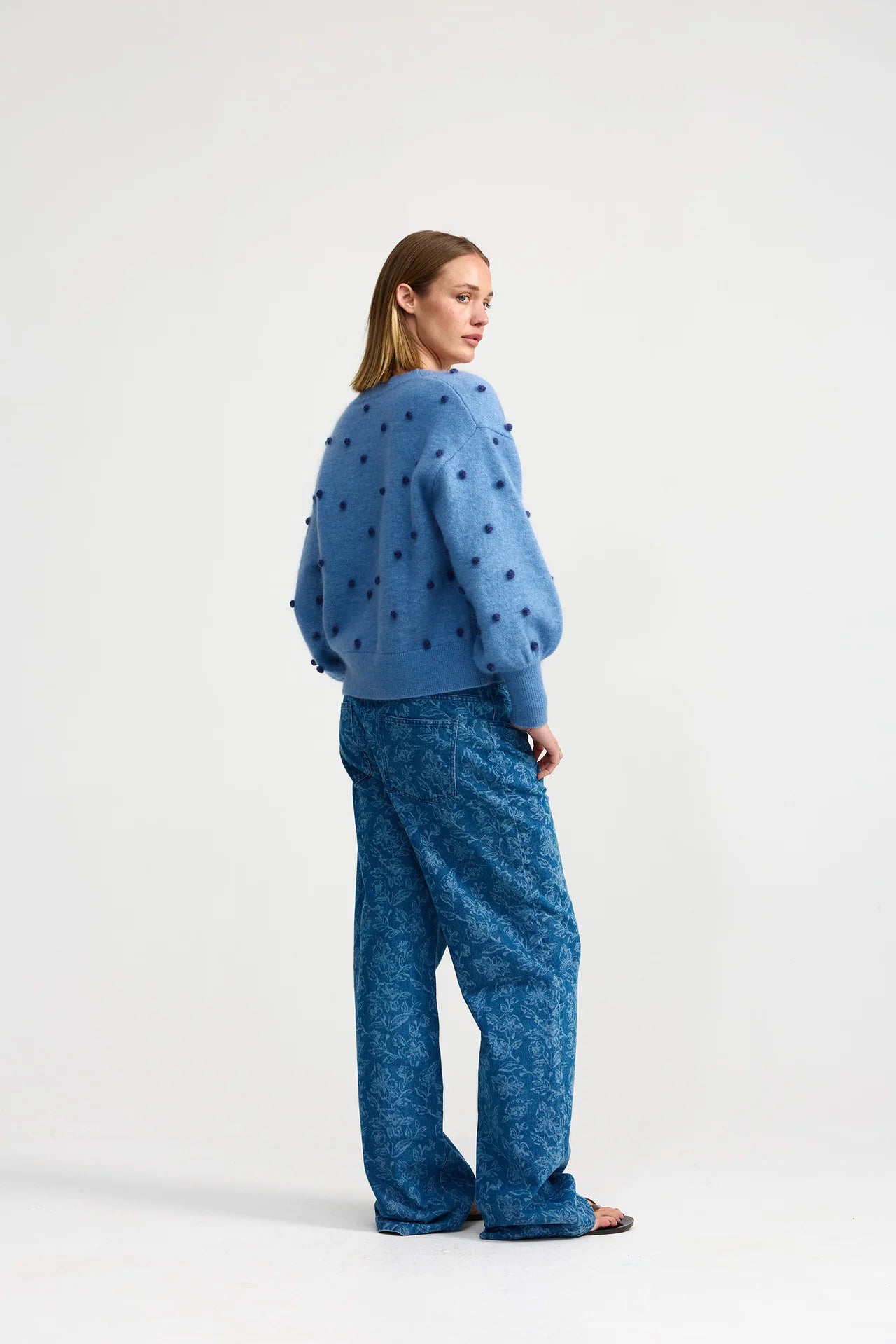 Aston Studio Agnes Cardi
