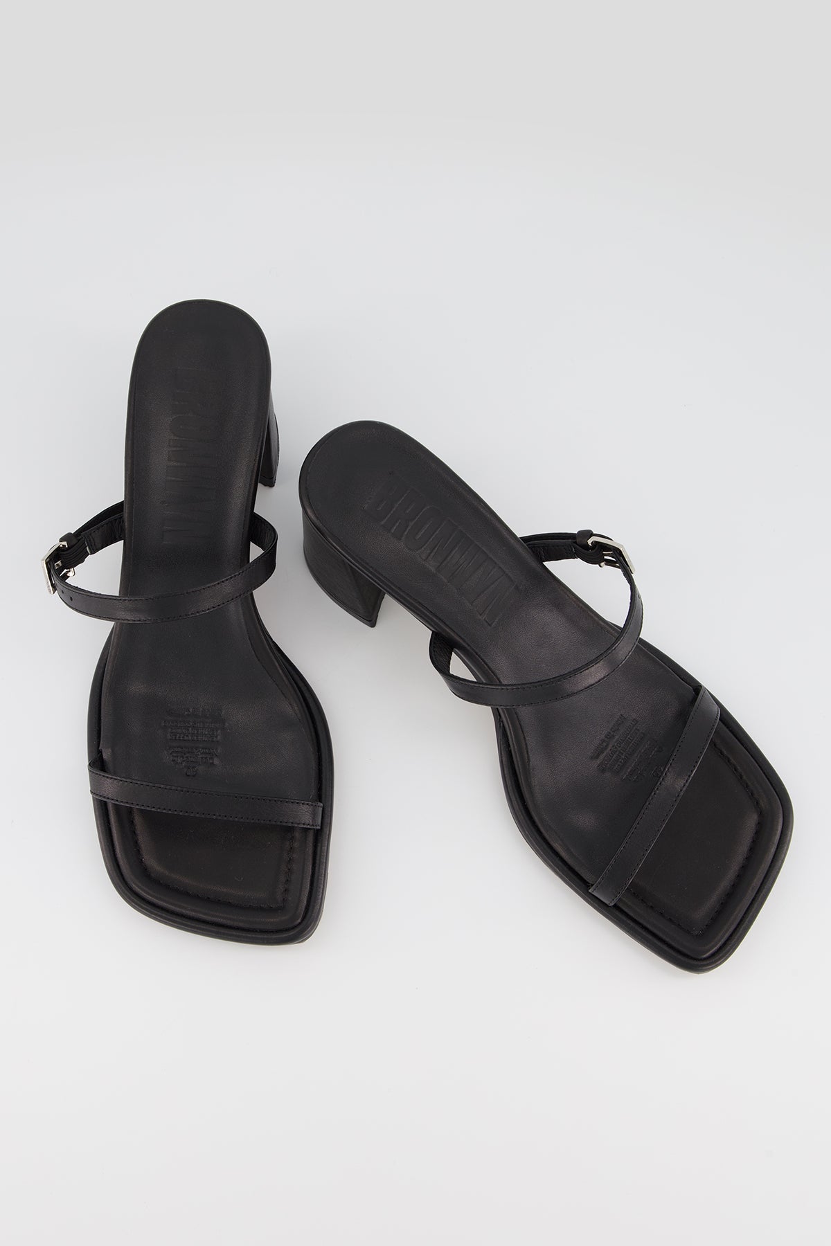 Bronwyn Lucia Heel