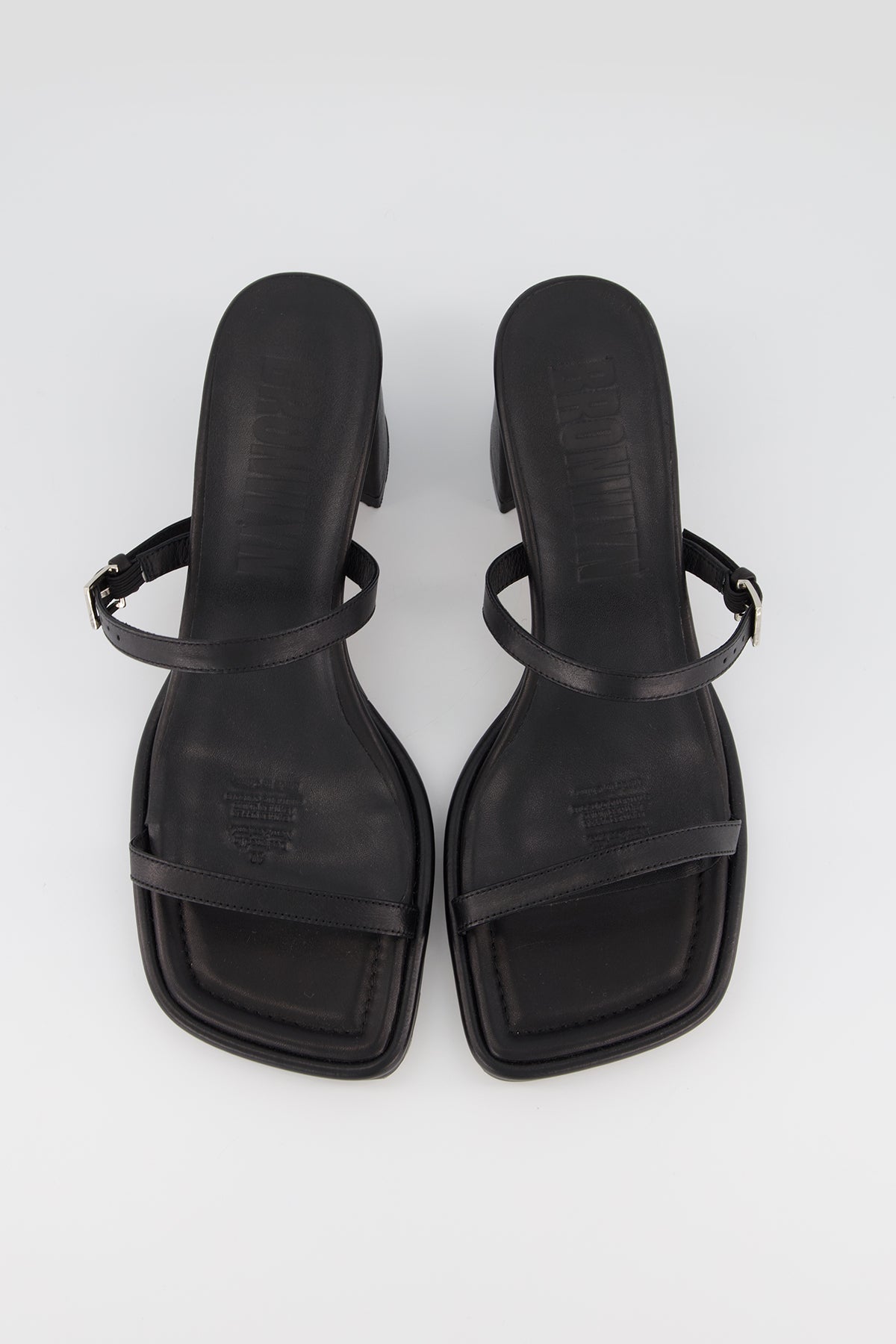 Bronwyn Lucia Heel