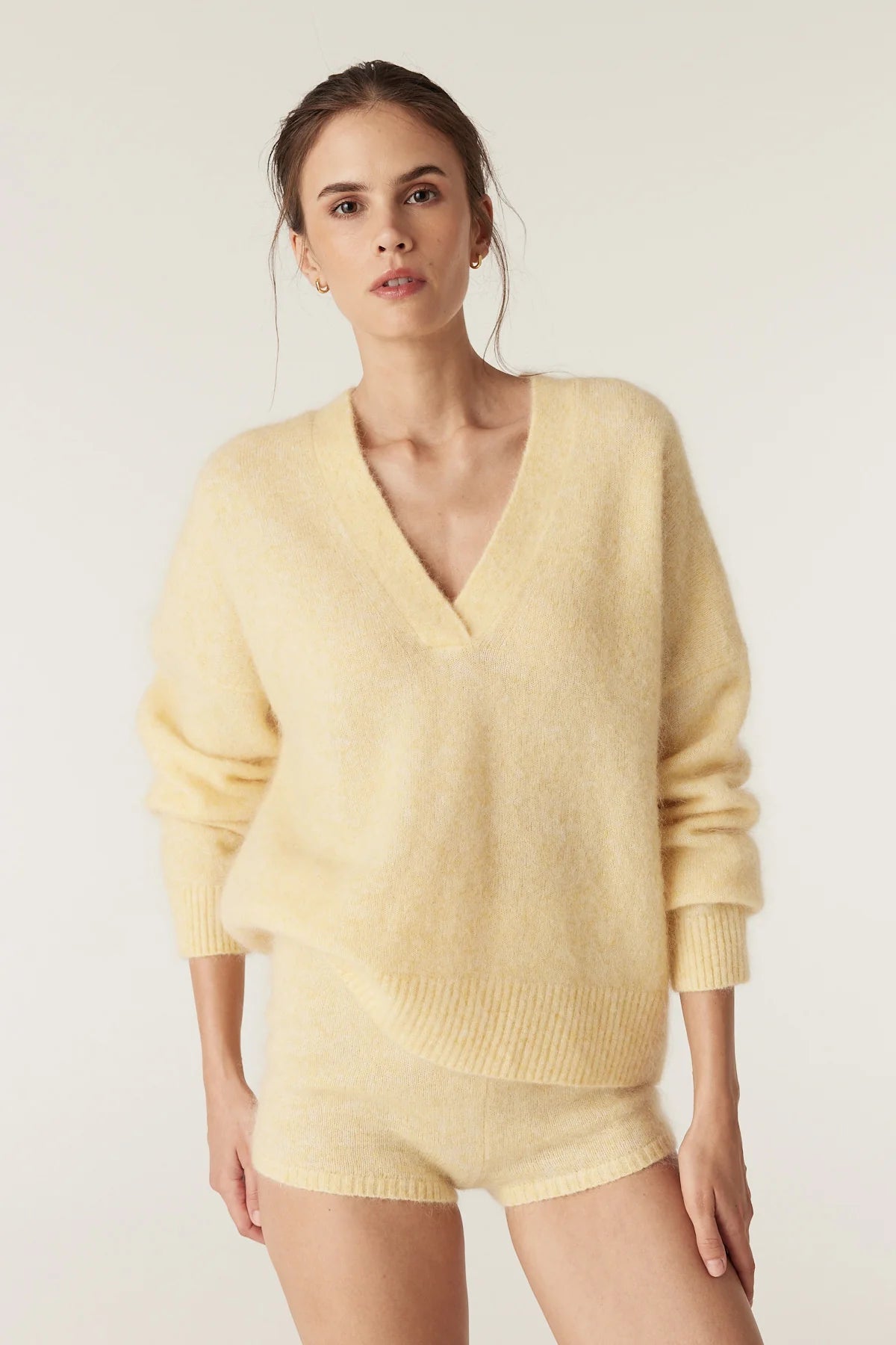 Cable Colour Me V Jumper