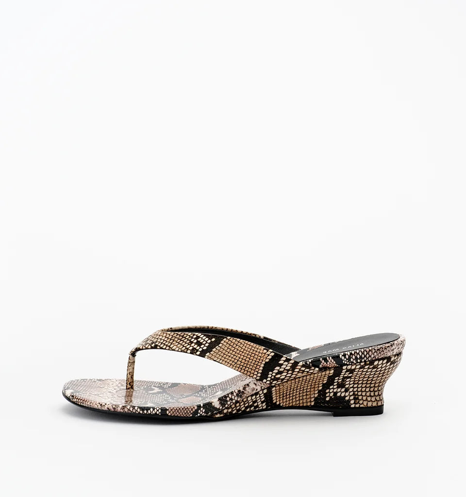 Alias Mae Jilly Thong Sandal