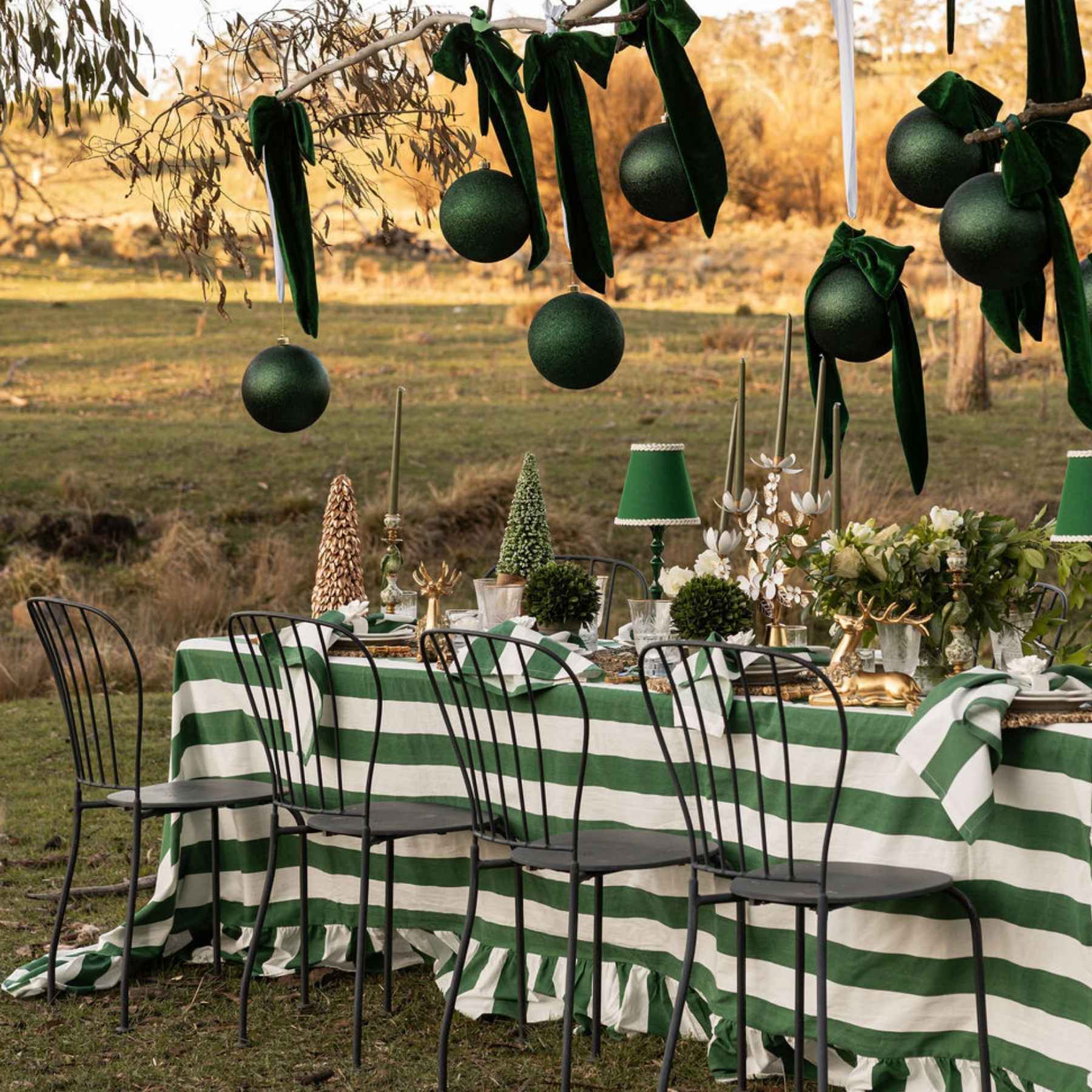 Verdant Ruffle Table Cloth