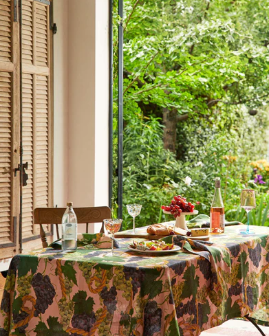 Kip & Co The Vine Linen Tablecloth