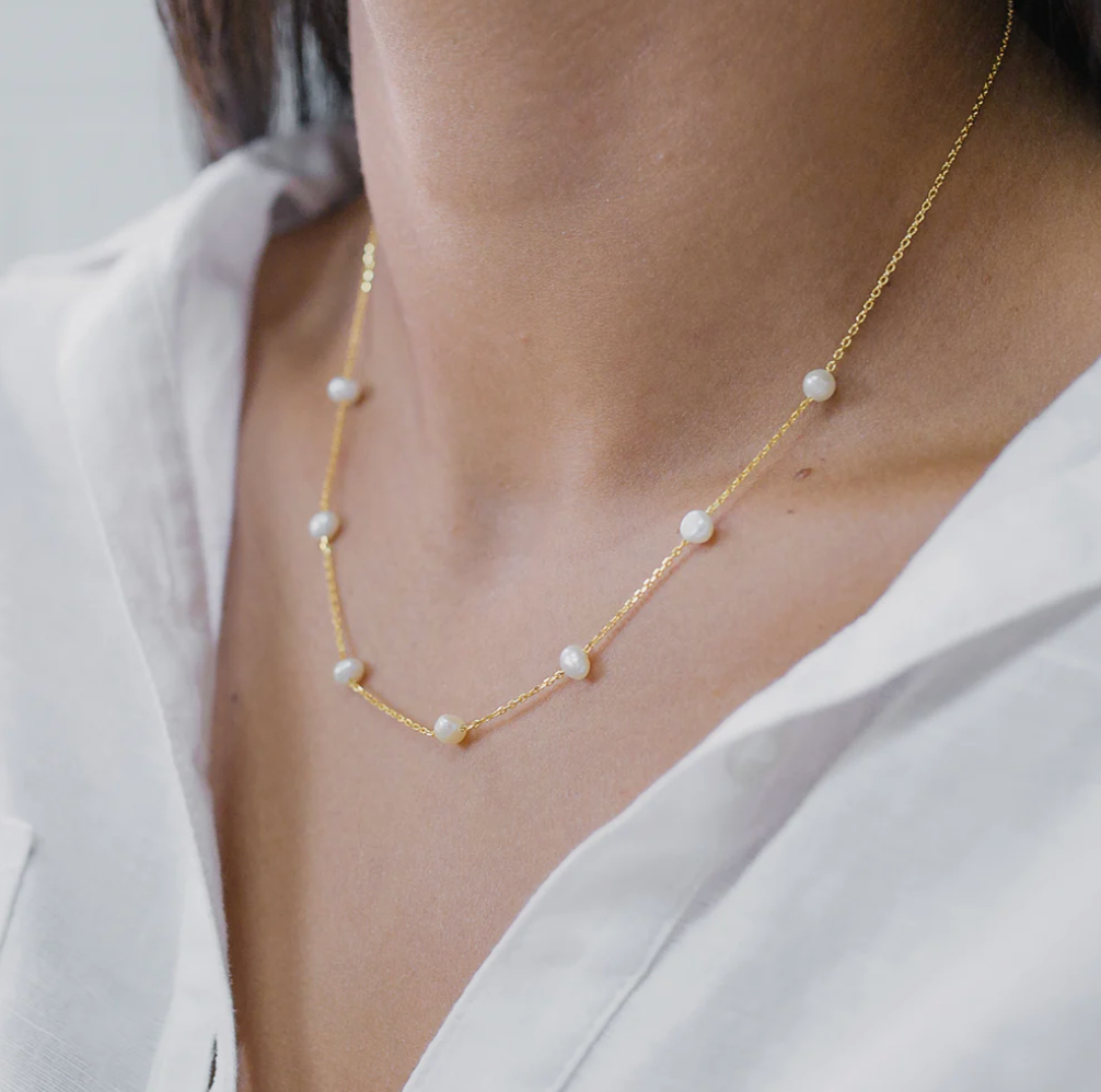 Jolie & Deen Freshwater pearl Necklace Gold