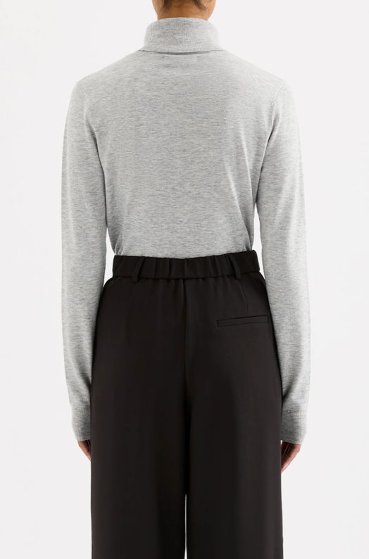 Nudy Lucy Winslow Skivvy