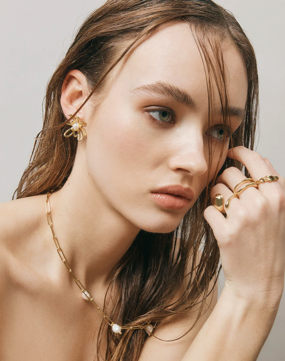 Jolie & Deen Perla Earrings