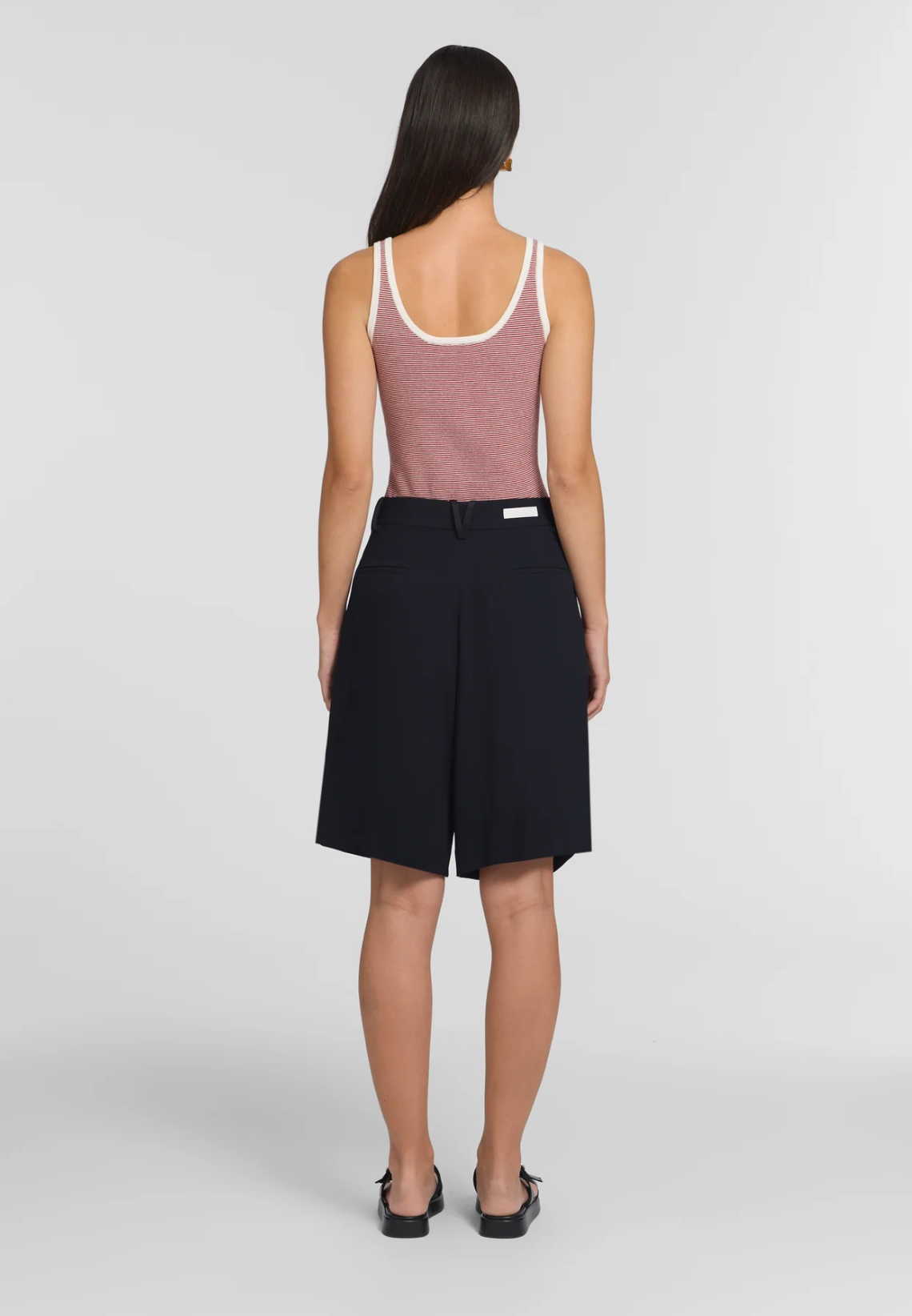 Viktoria & Woods Chronicle Tank