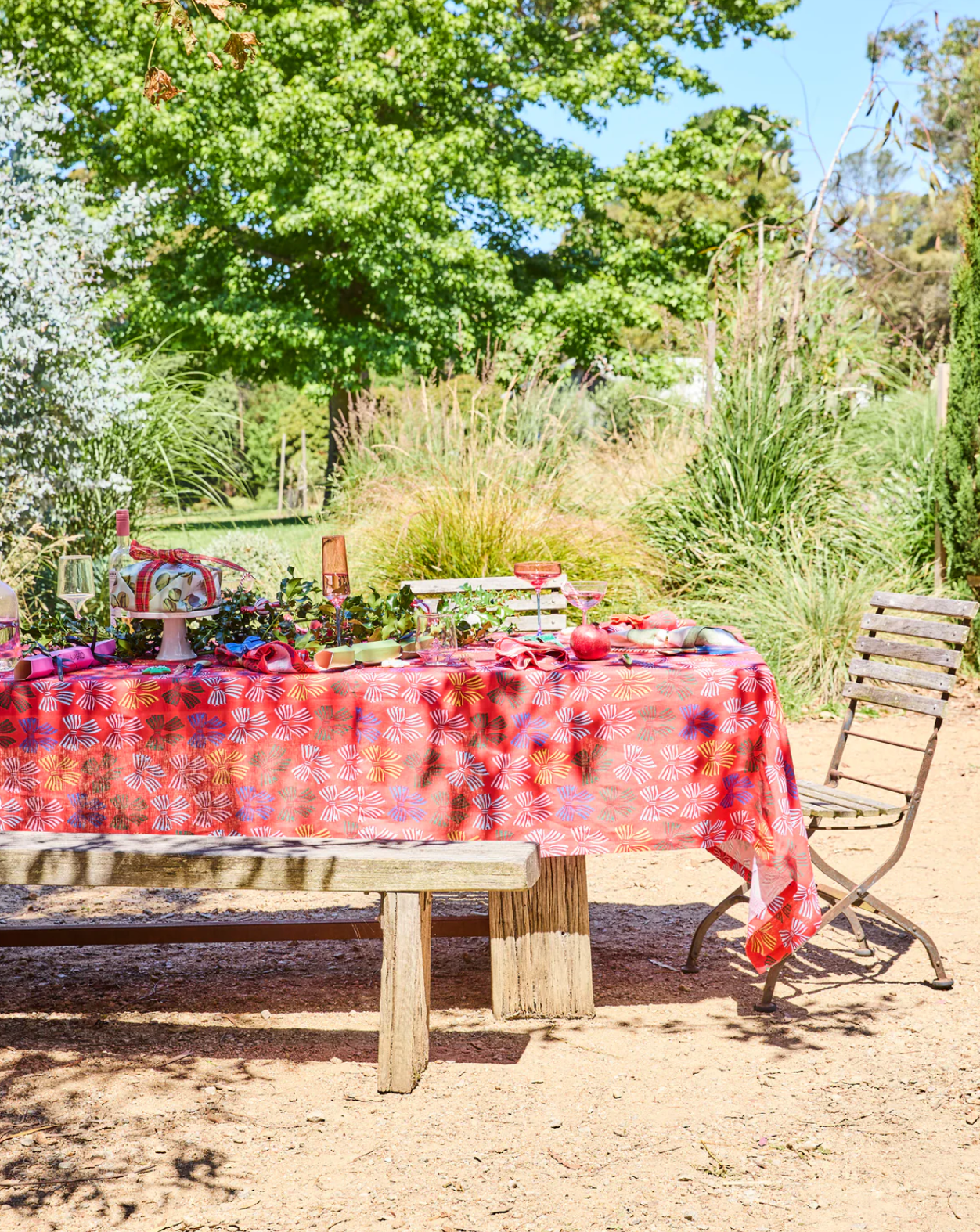 Kip & co Festive Bow Tablecloth Large