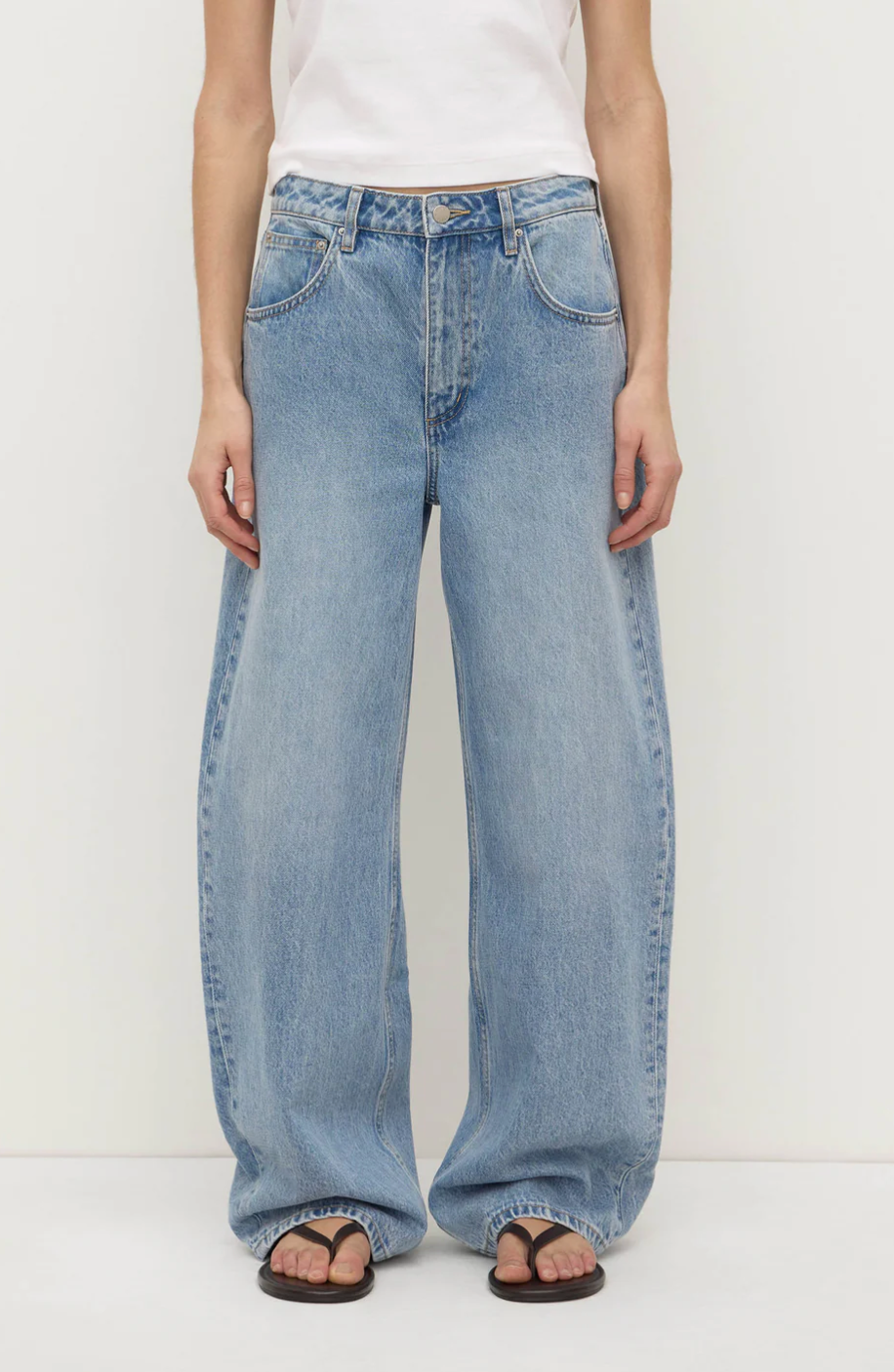 Assembly Label Low Curve Mid Rise Jean