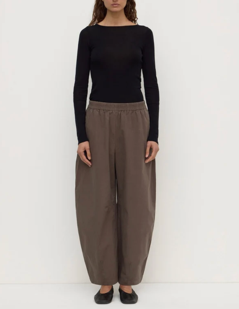 Assembly Label Lola Barrel Pant