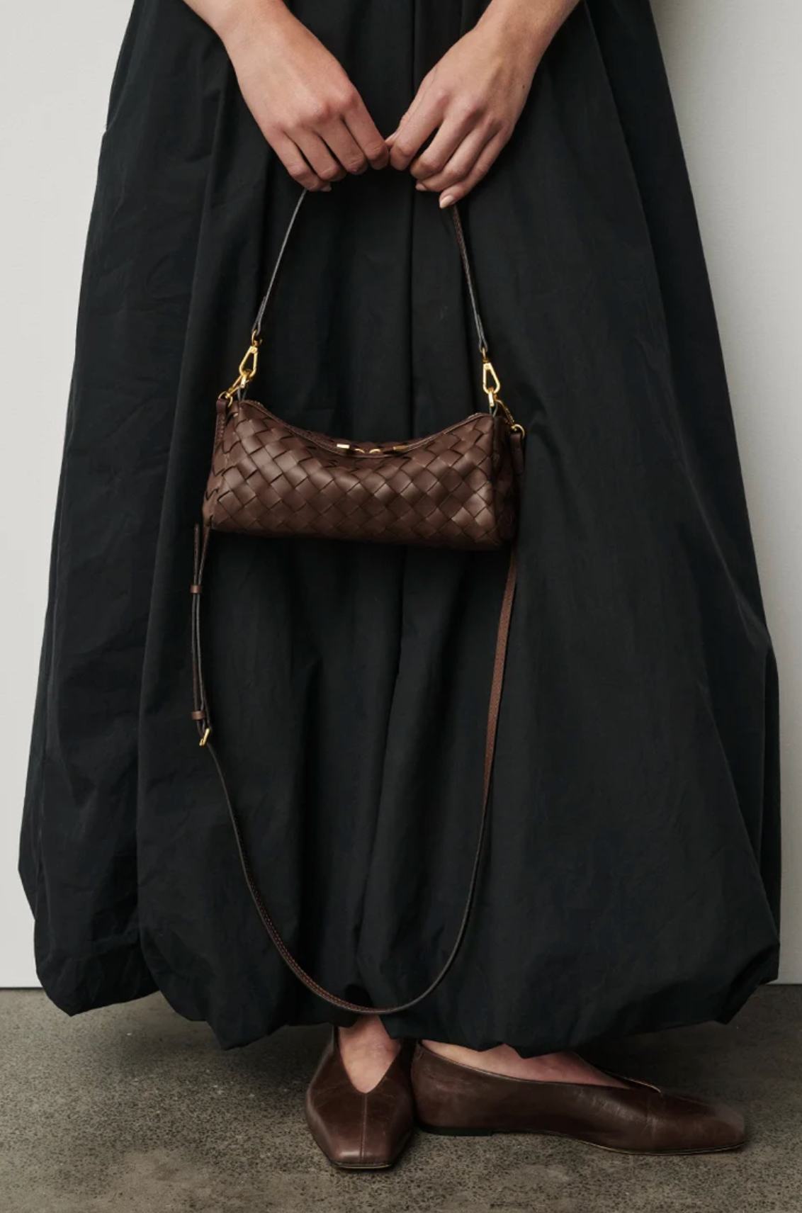 Vestirsi Vivi Woven Crossbody Chocolate