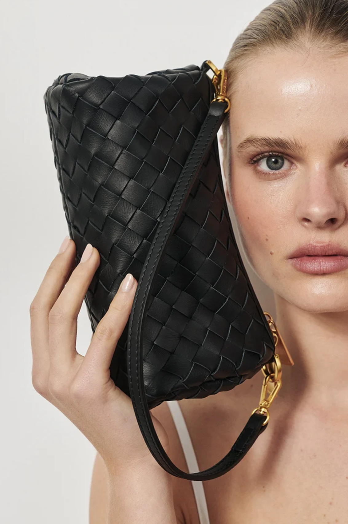 Vestirsi Vivi Woven Crossbody Black