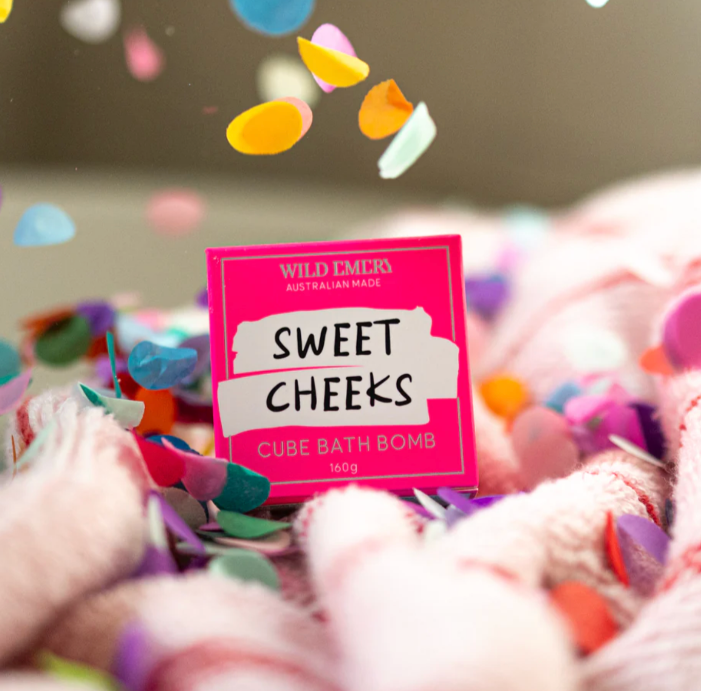Wild Emery Sweet Cheeks Neon Bath Bomb