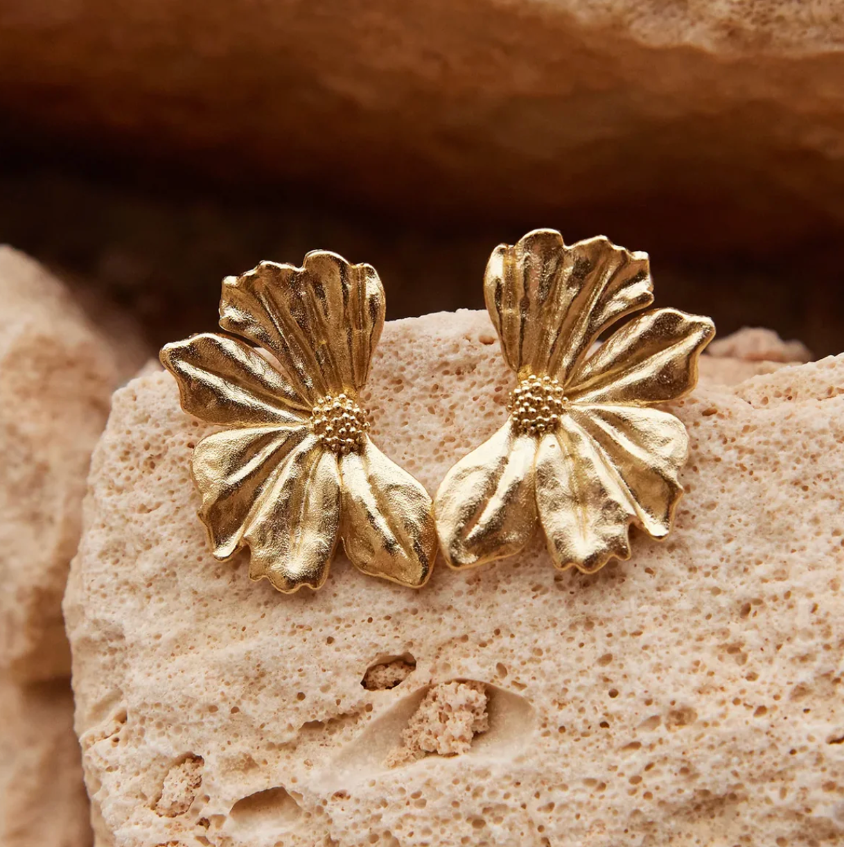 Agapee Monea Earrings