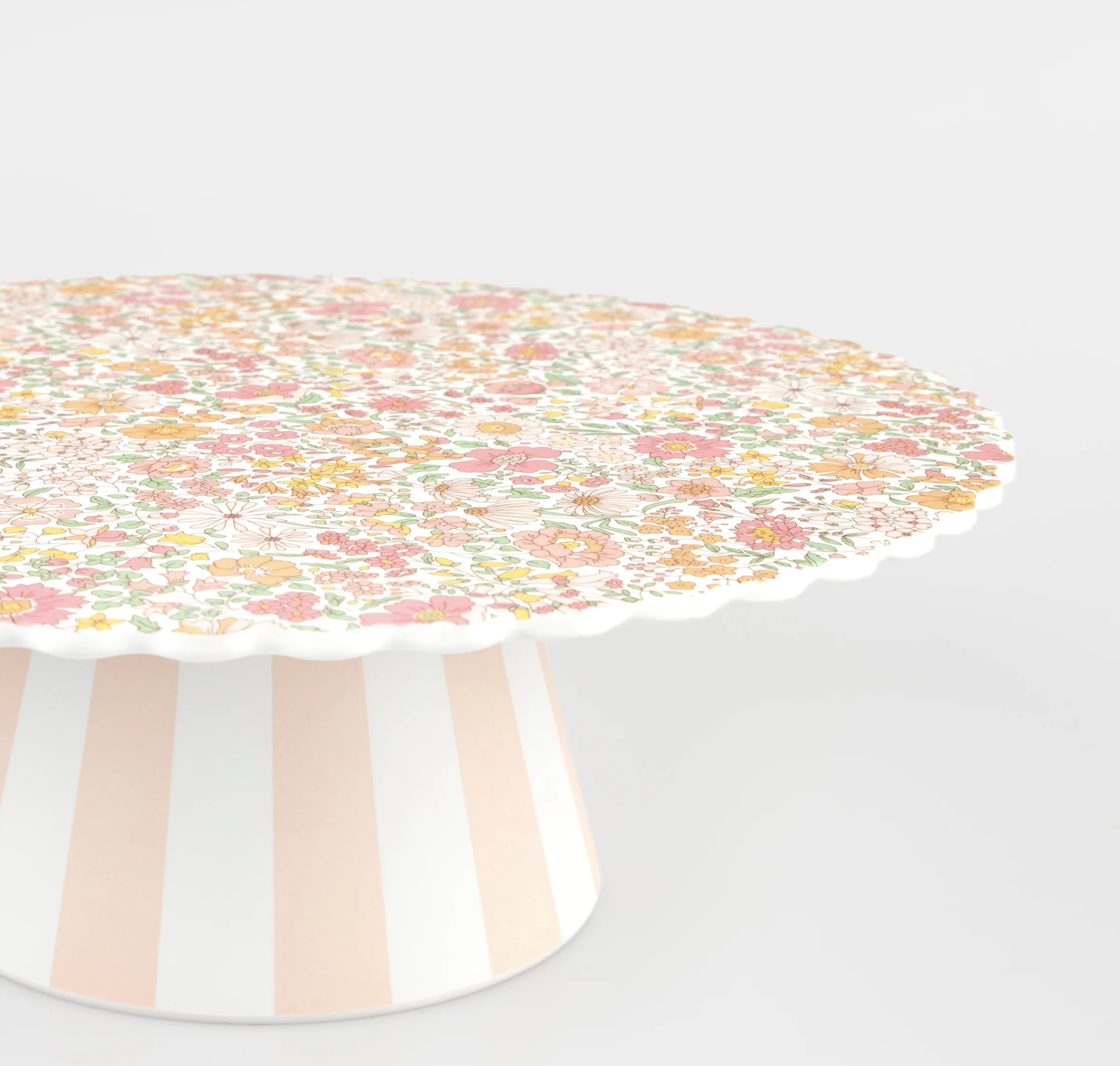 Liberty Cake Stand
