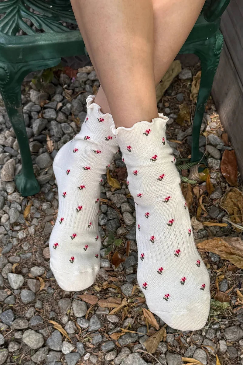 Le Bon Shoppe Ruffled Hugger socks