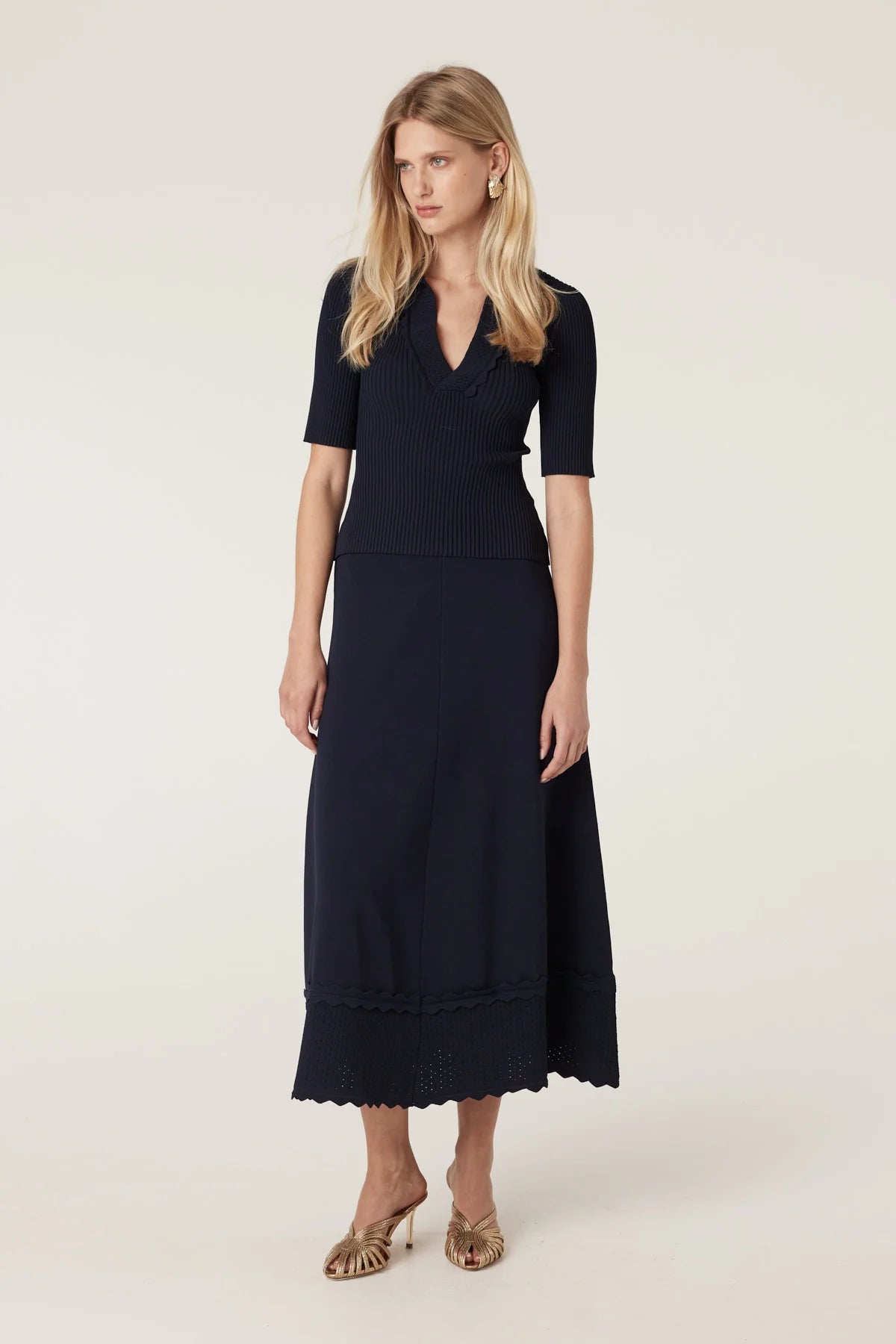 Cable Melbourne Villa Crepe Knit Scallop Skirt