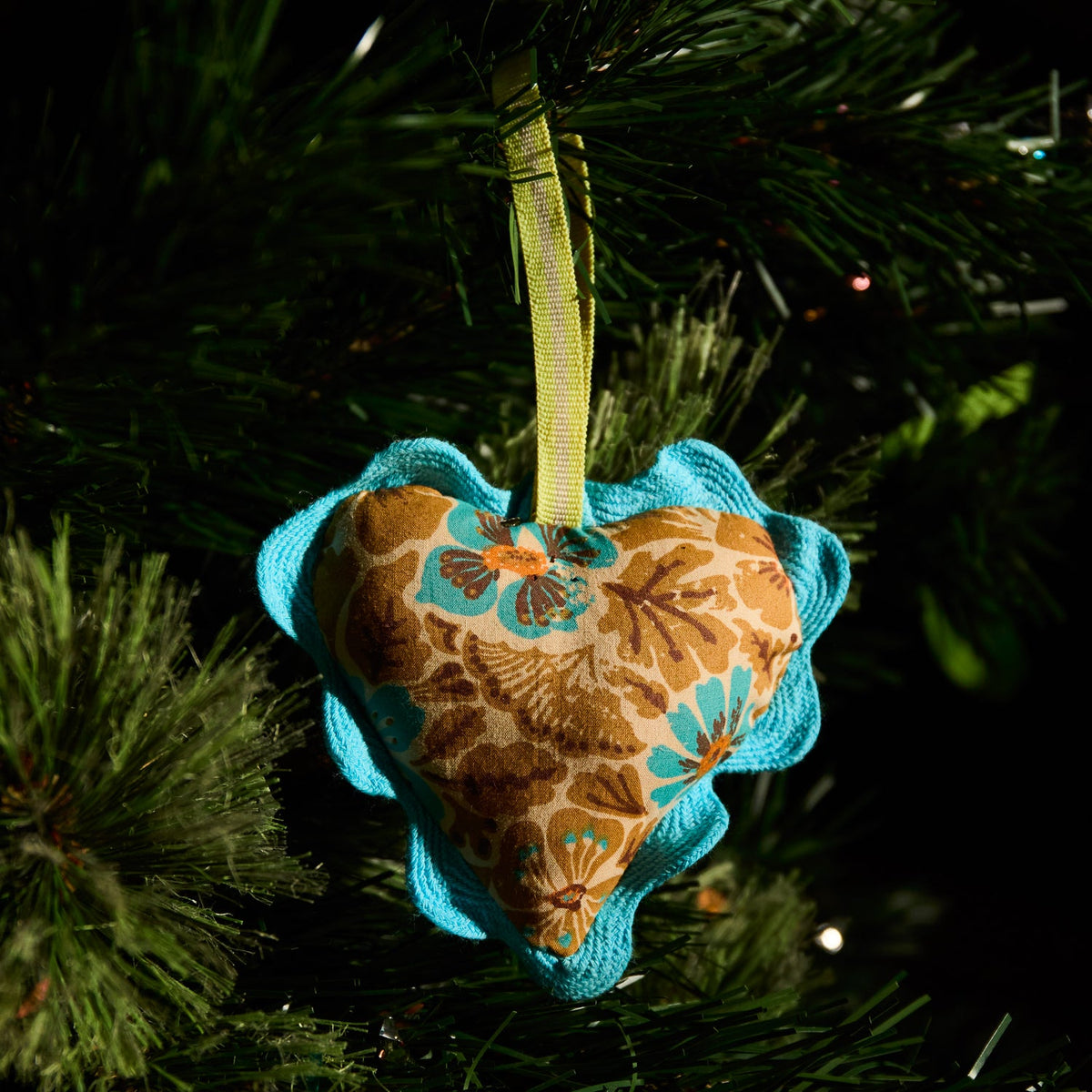 Magnolia Cotton Heart Decoration - Turquoise